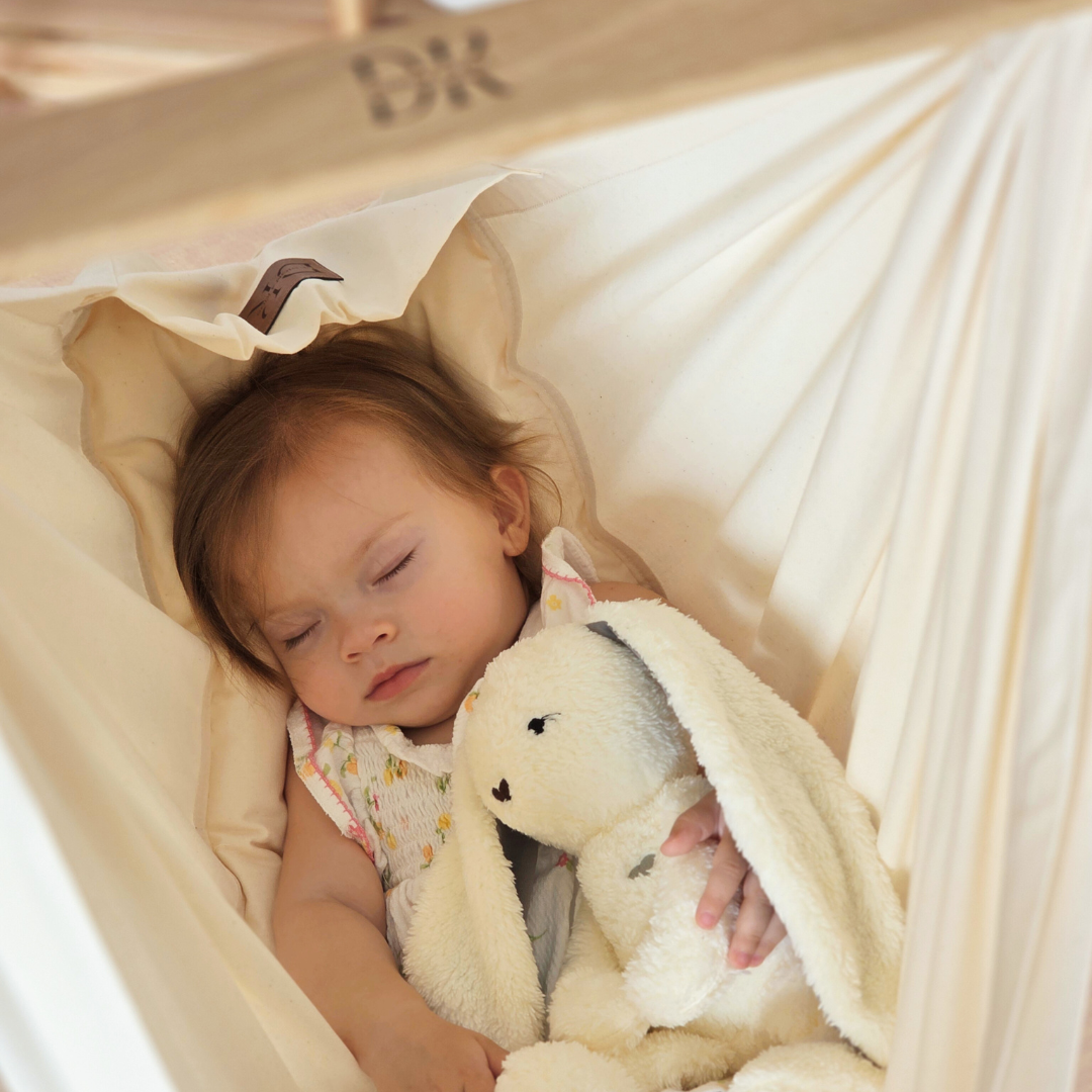 Design4Kids Federwiege Baby Classic mit Motor & TIPI-Gestell