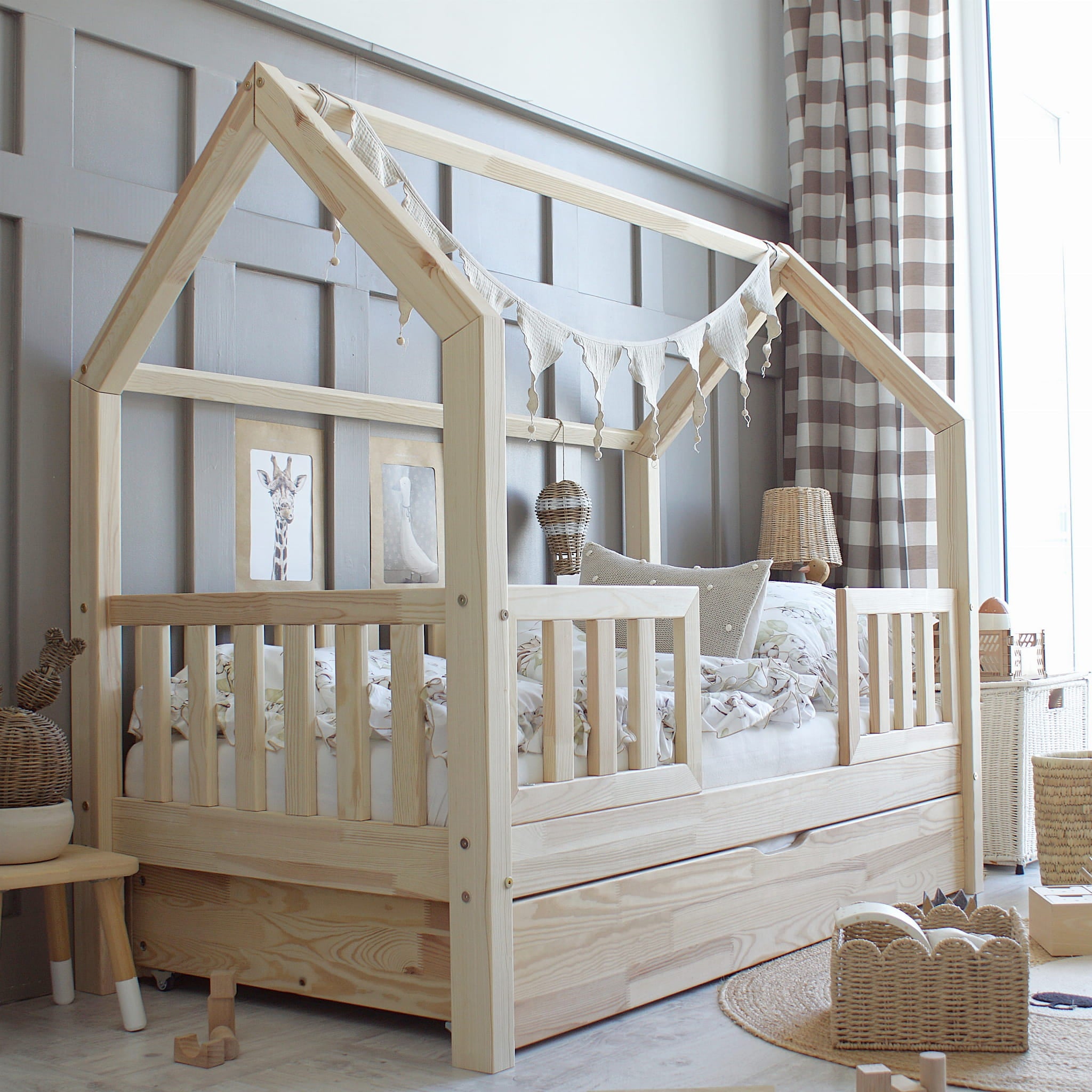 Design4kids Hausbett Nuvalo Deluxe - 190x90 Naturholz