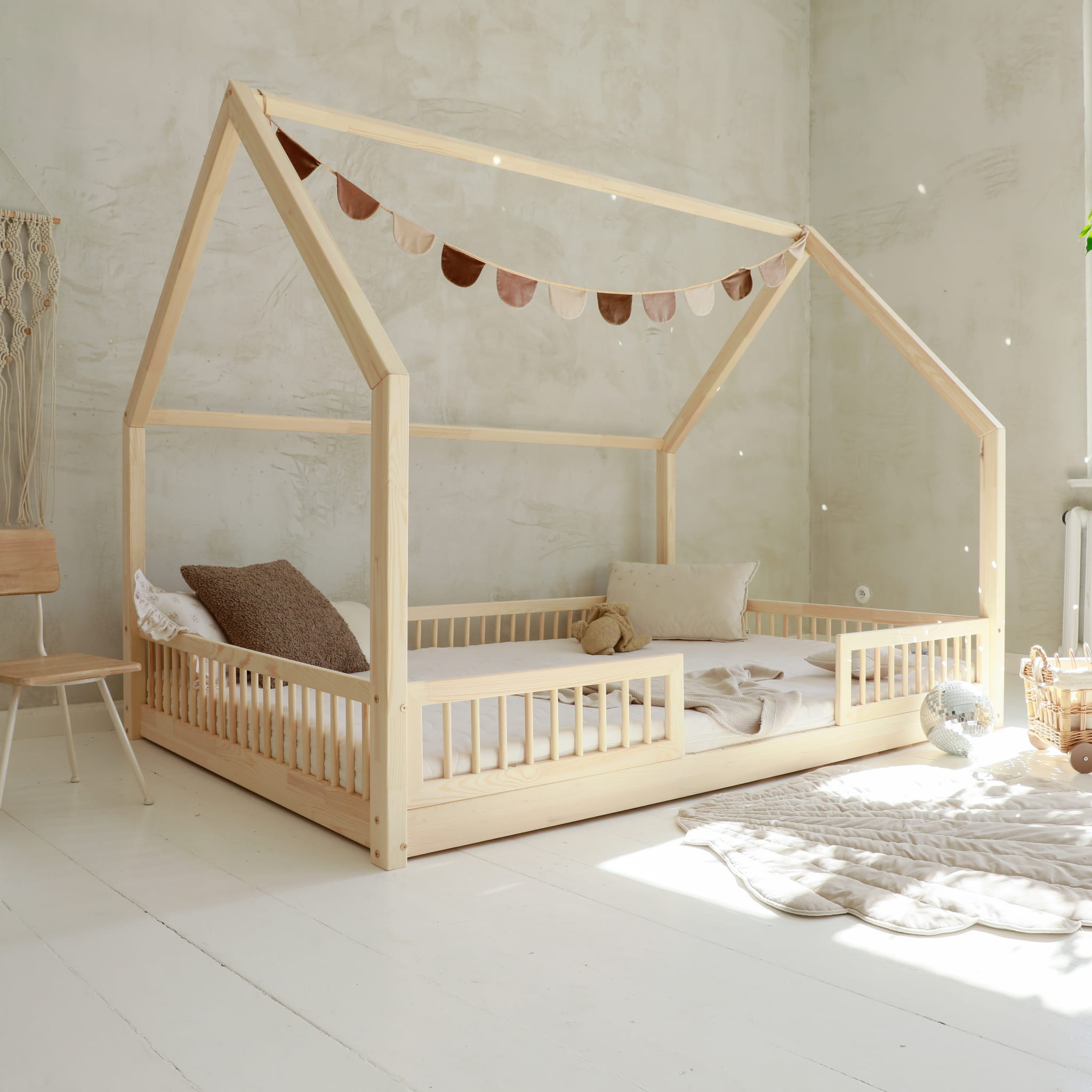 Design4kids Hausbett Sole Pro 200x140 Naturholz (Füsse 1 cm)