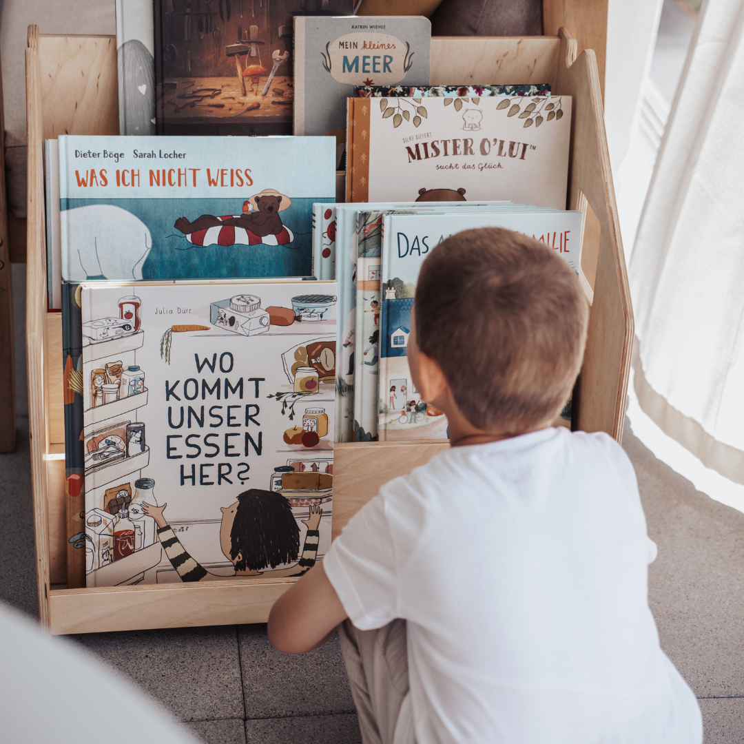 Design4Kids Montessori Bücherregal für Kinder – Natur