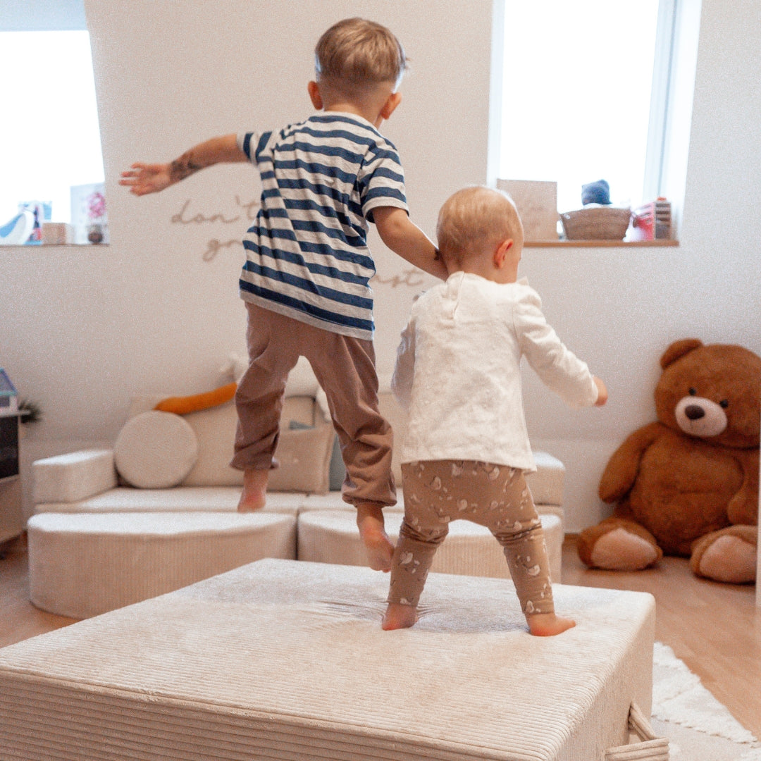 Design4Kids XXL Hüpfpolster Cord Grande