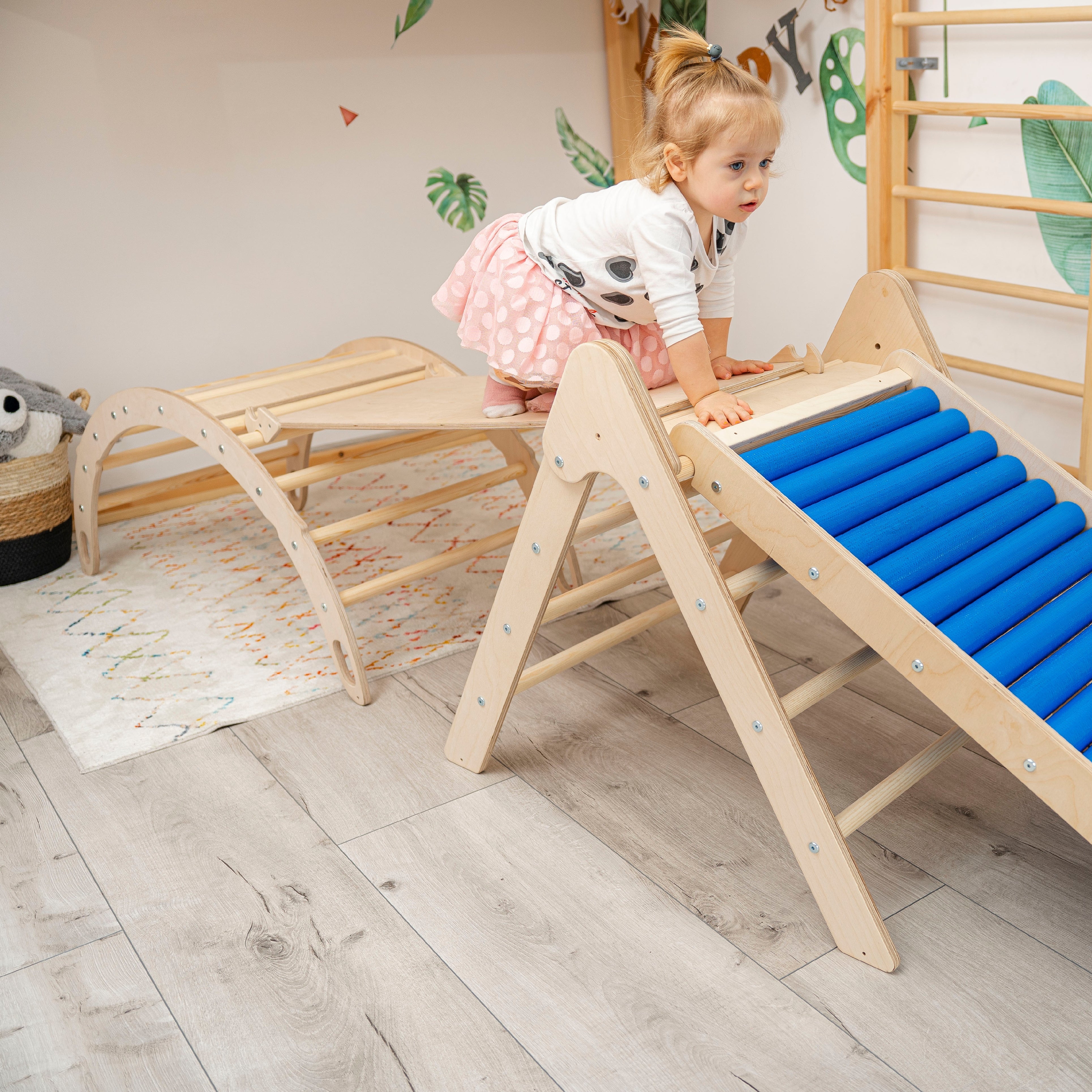 Design4Kids 4-in-1 Montessori Kletterset M - Kletterdreieck, Wippe, Klettersteig & Rollenrutsche