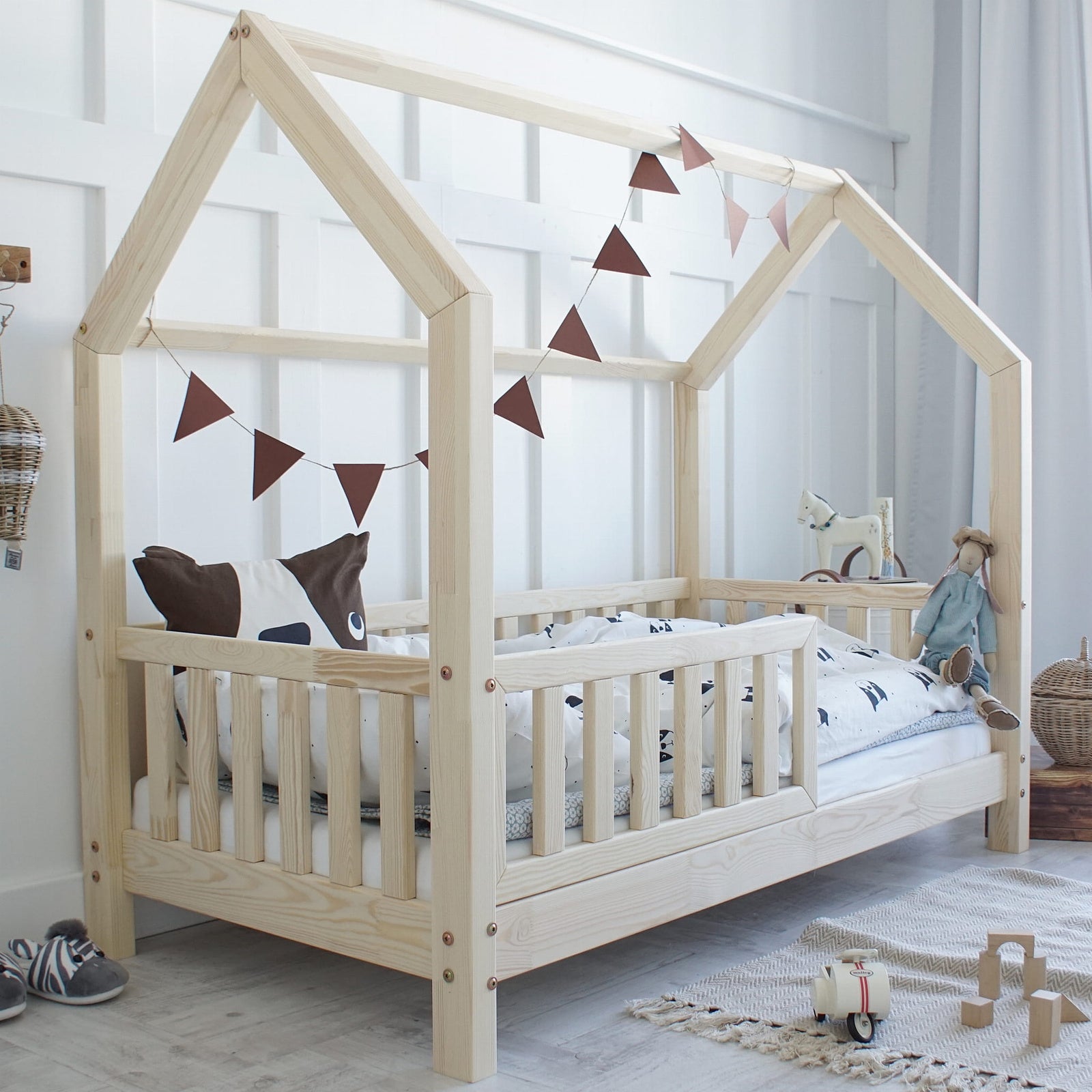 Design4kids Hausbett Nuvalo Komfort - 160x80 Naturholz