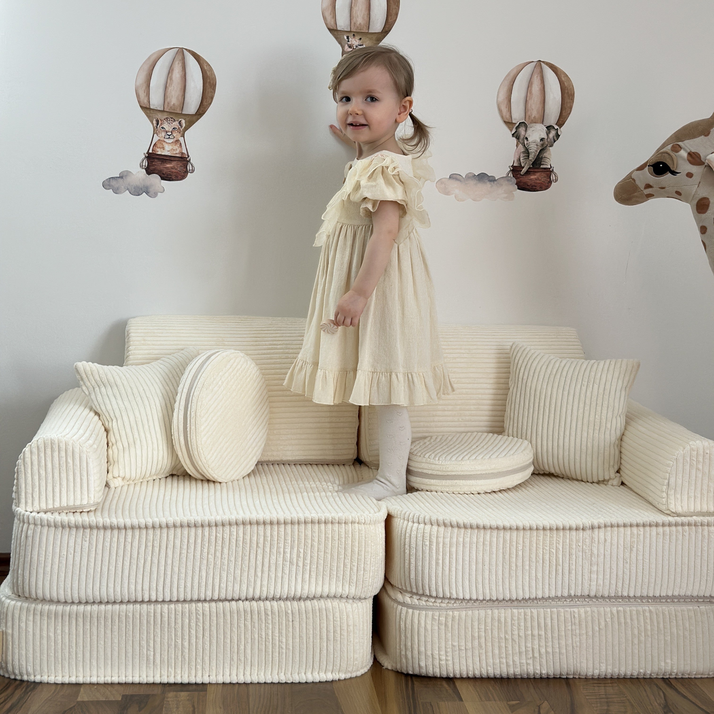 Design4Kids Mini Spielsofa Jewel Cord Plus - almond beige