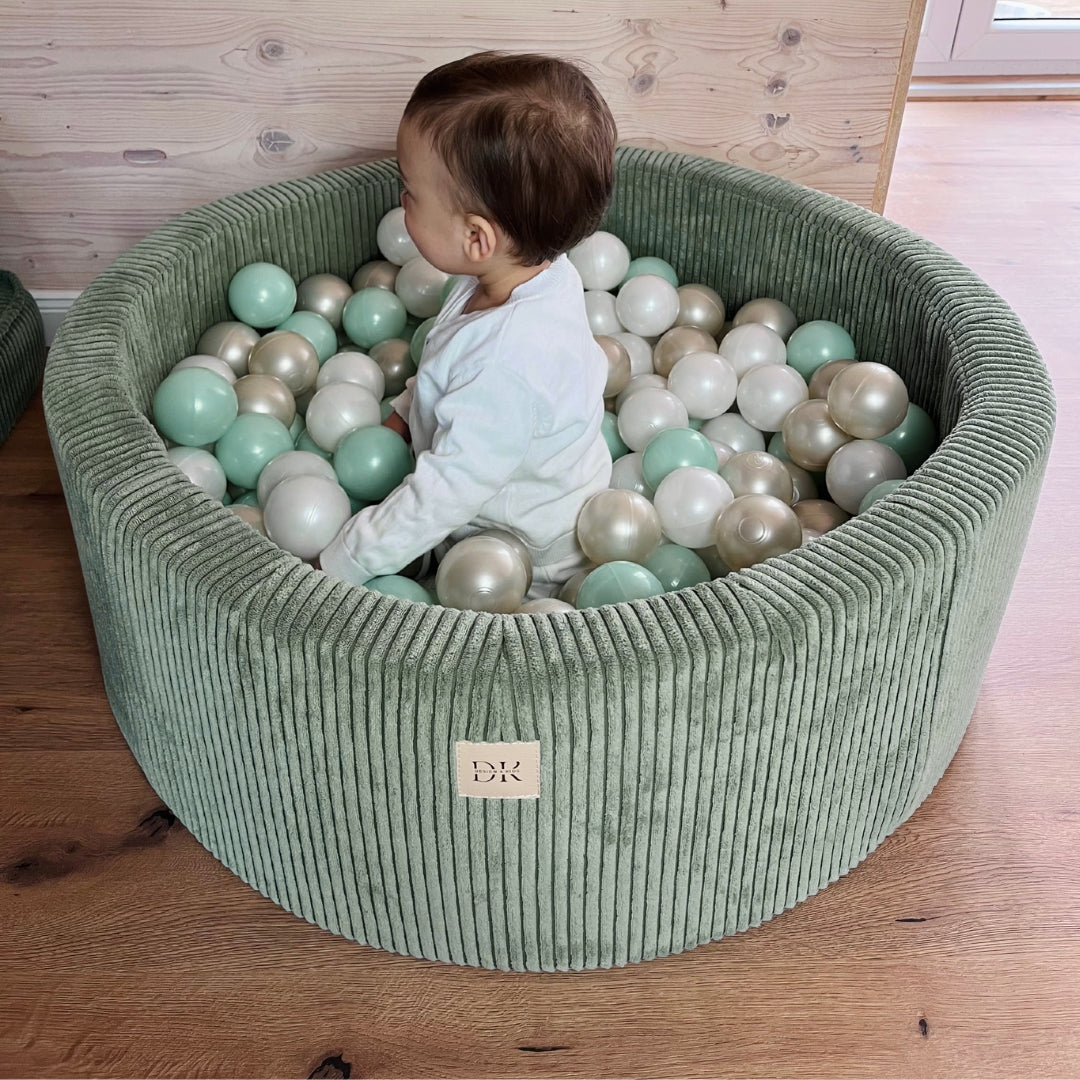 Design4Kids Bällebad Jewel 90x30cm Cord classic olive mit 200 Bällen - pearl, mintpearl, gold