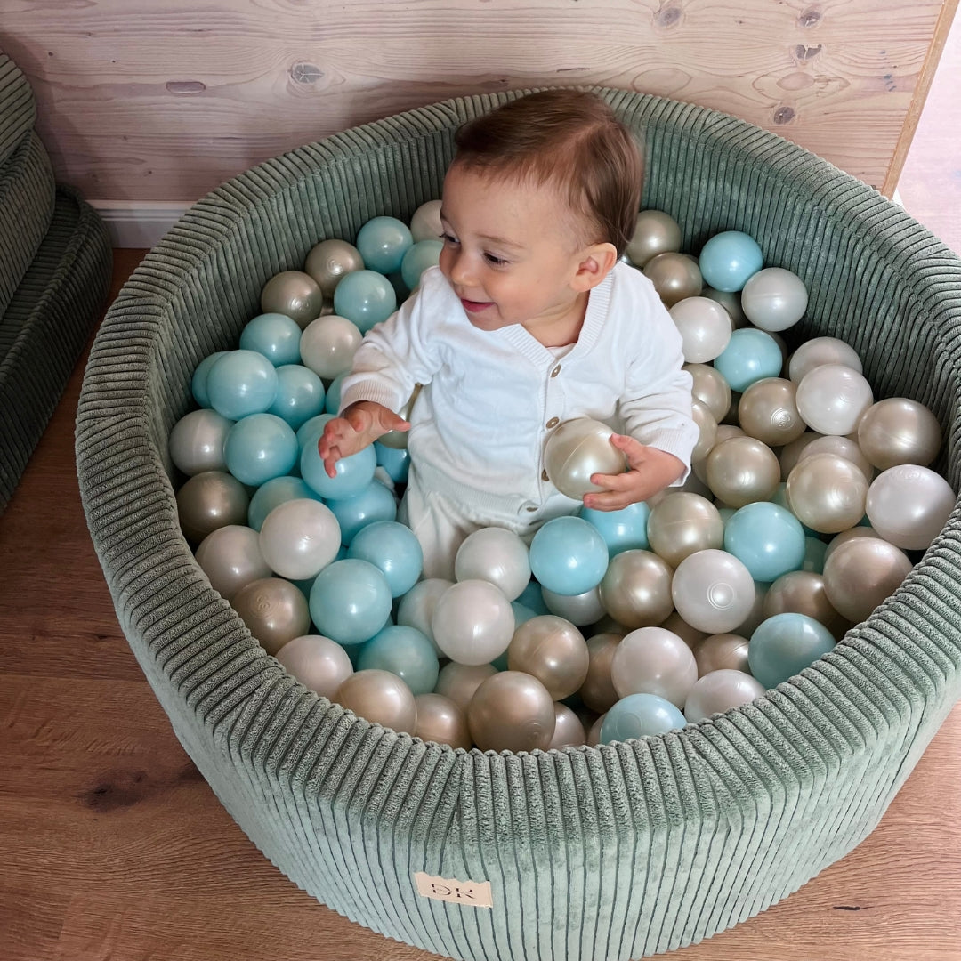 Design4Kids Bällebad Jewel 90x30cm Cord classic olive mit 200 Bällen - pearl, mintpearl, gold