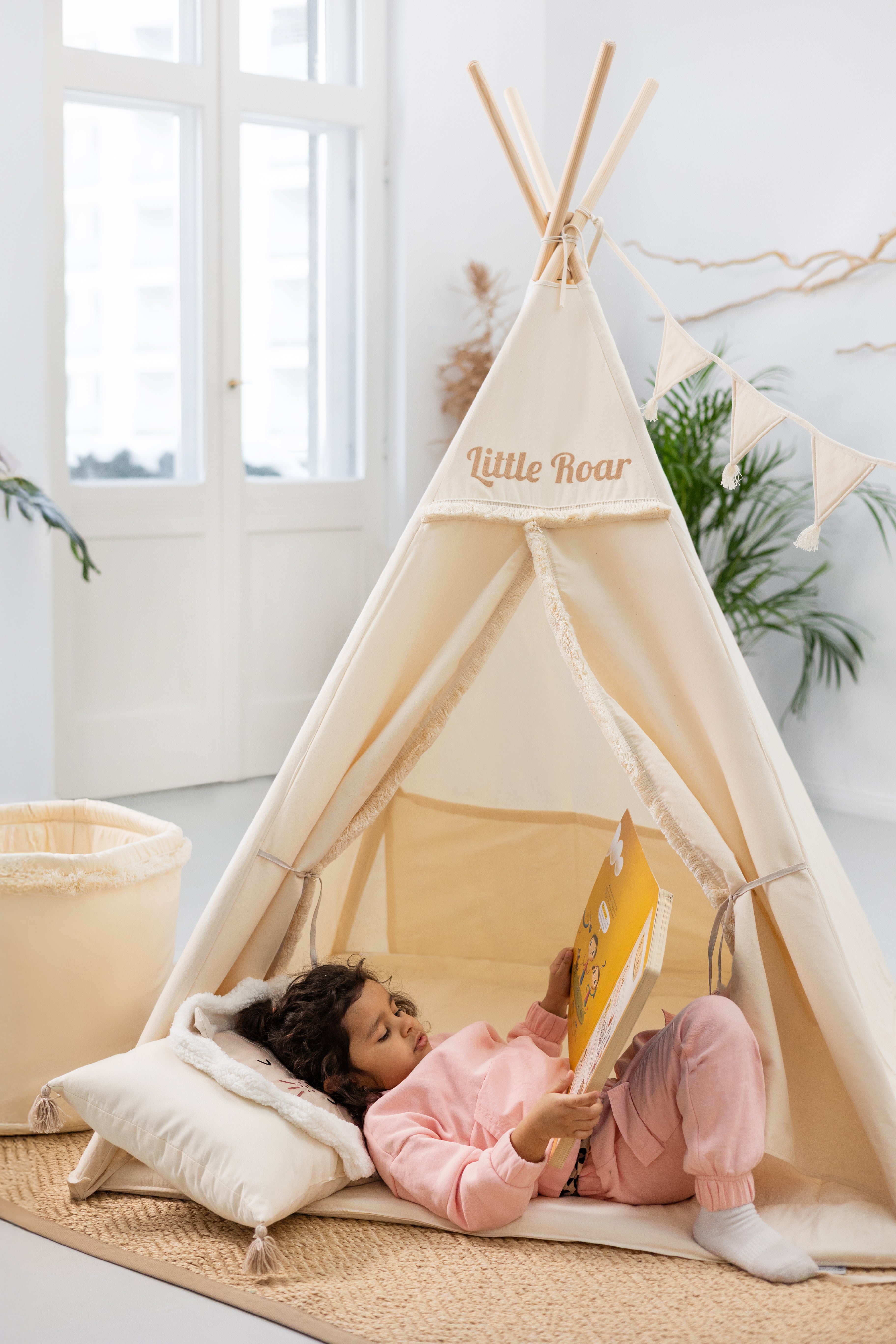 Design4Kids Tipi-Zelt XL-Set Leo Cave - creme