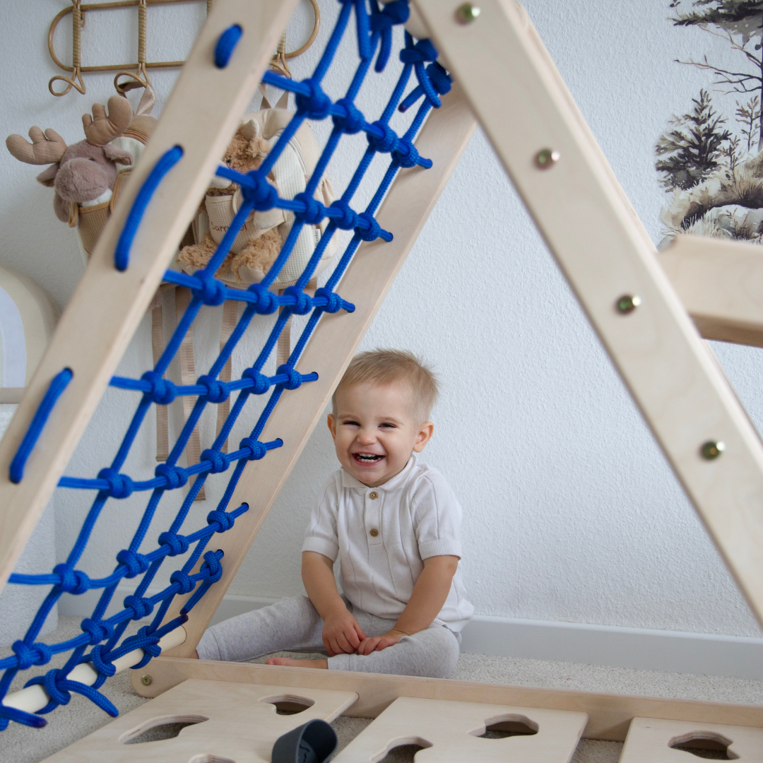 Design4Kids Pikler Kletterdreieck Lemur - dreiseitig mit Netz-, Sprossen- und Kletterseite