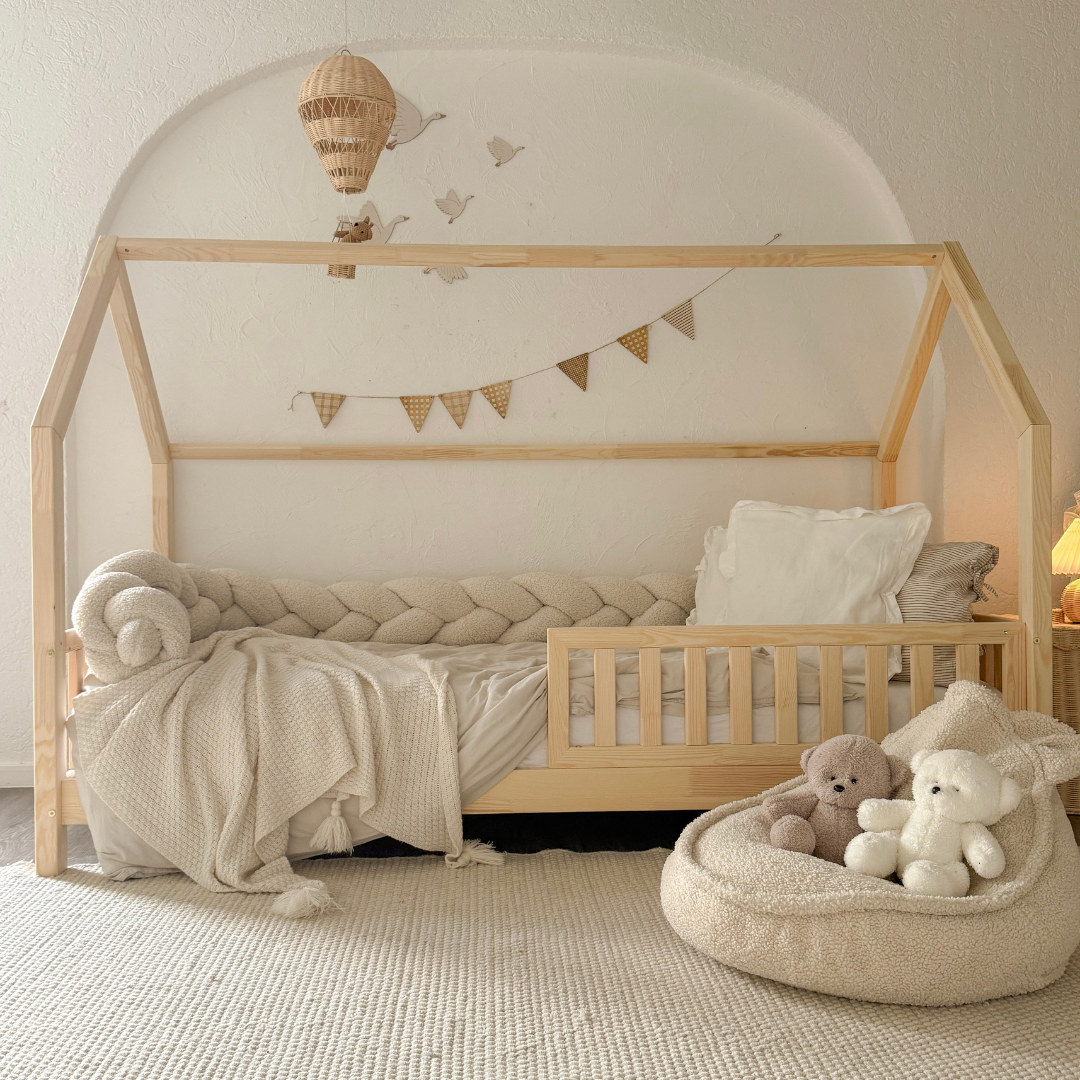 Design4kids Hausbett Nuvalo Komfort - 200x90 Naturholz