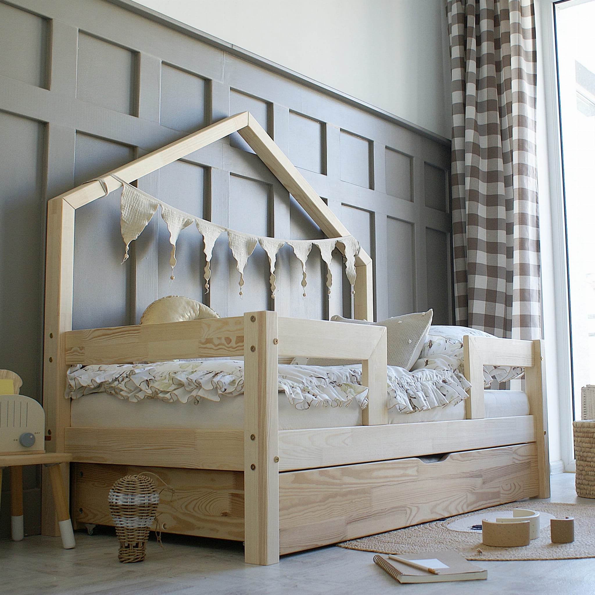 Design4kids Mini Hausbett Stella Deluxe I