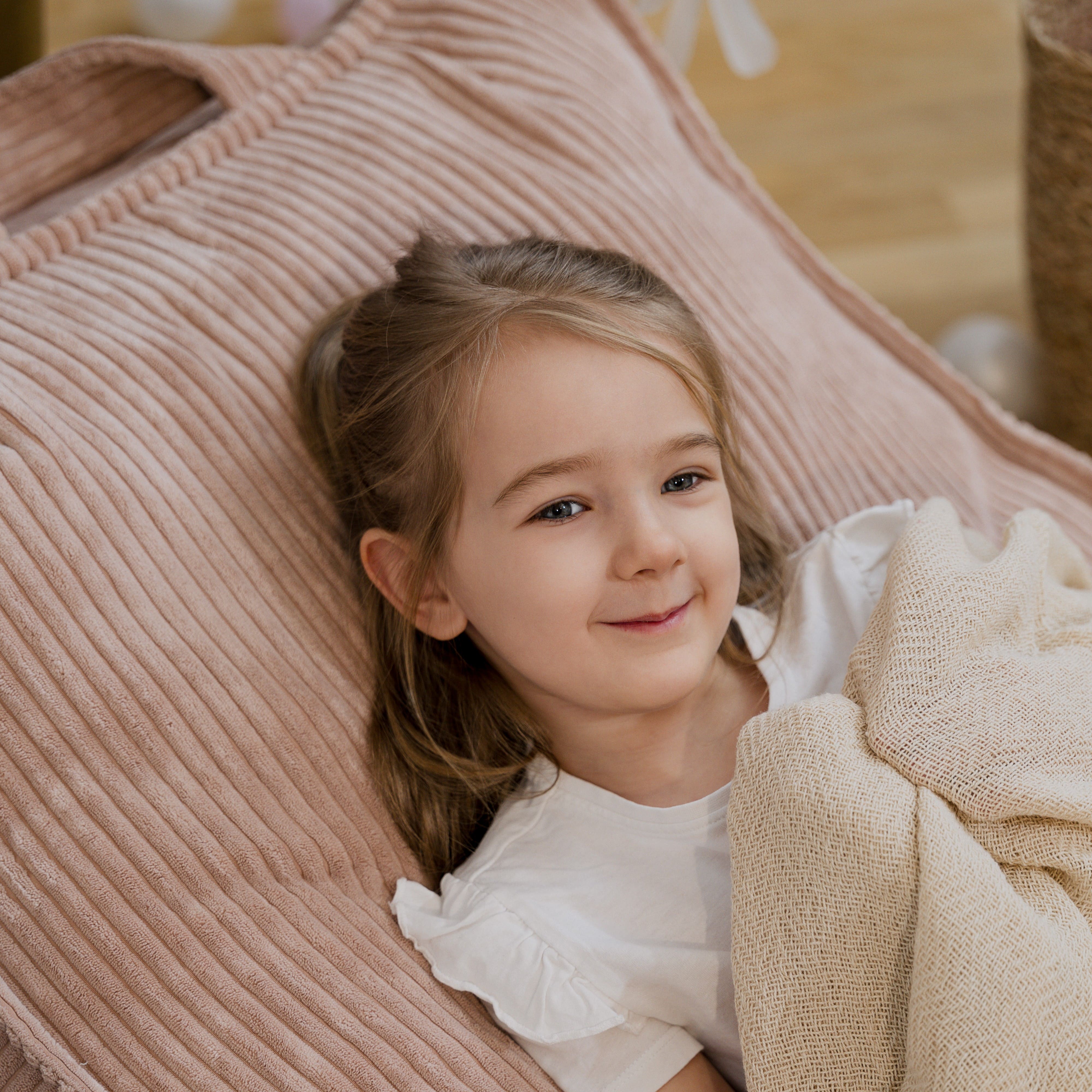 Design4Kids Kinder-Sitzsack Jewel Cord als Sessel - blushed rose