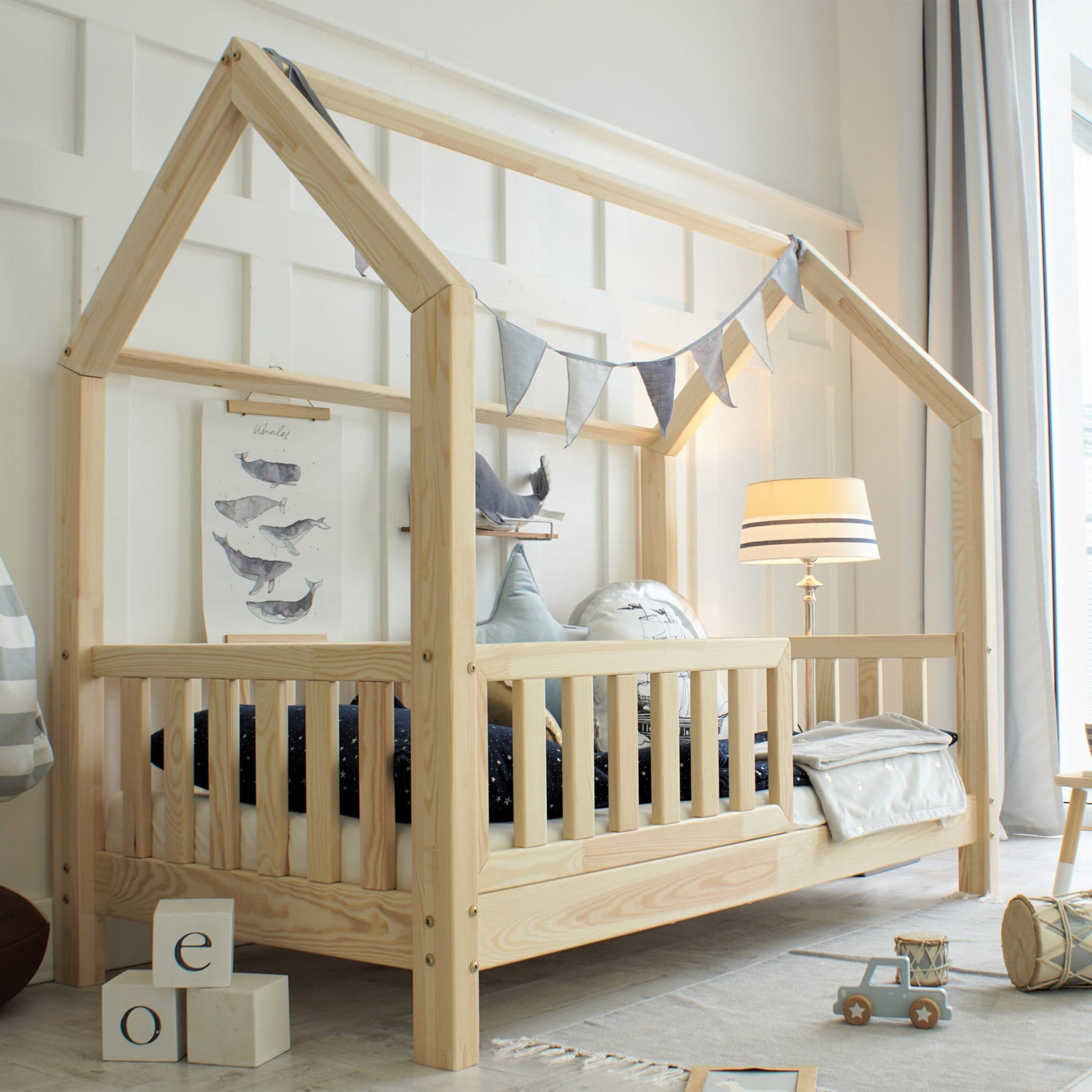 Design4kids Hausbett Nuvalo Komfort - 200x90 Naturholz