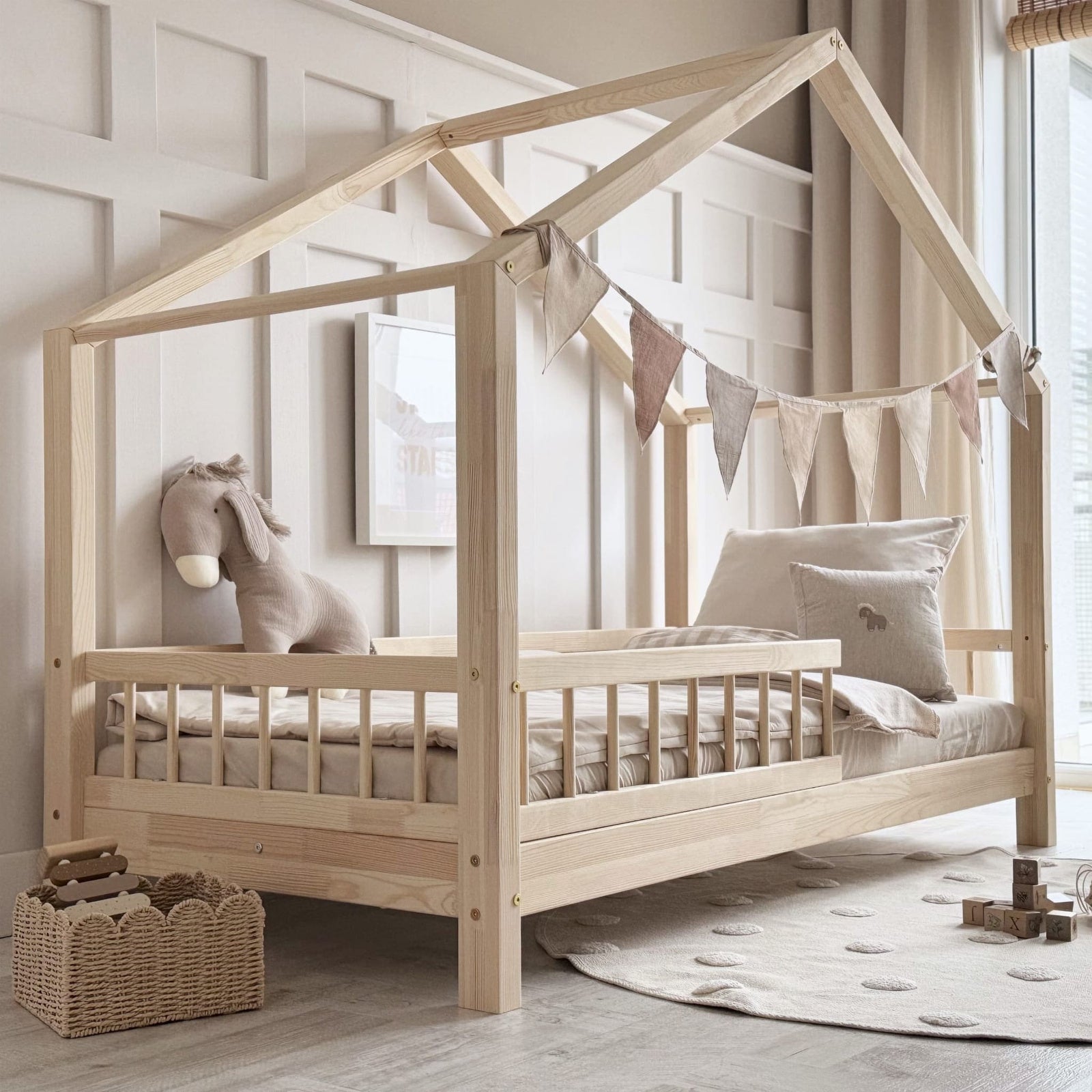Design4kids Hausbett Amie Komfort - 190x90 Naturholz