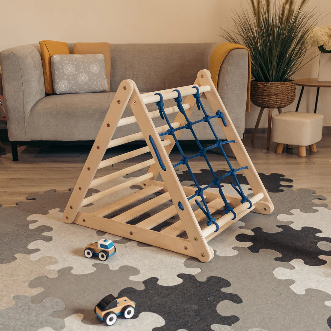 Design4Kids Kletterdreieck Tamarin - dreiseitig mit Netz-, Sprossen- und Kletterseite